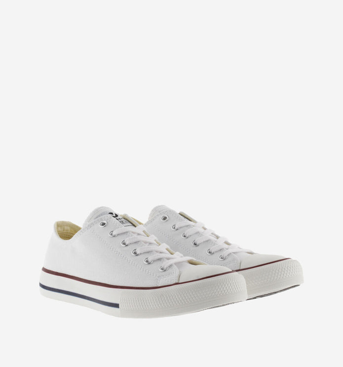 Λευκά (Blanco) παιδικά sneakers Victoria με λευκή σόλα, κορδόνια και λαστιχένια μύτη, ιδανικά για καθημερινή χρήση. Λευκά άσπρα σταράκια για αγόρι για κορίτσι ιδανικά για βόλτα γάμο βάπτιση
