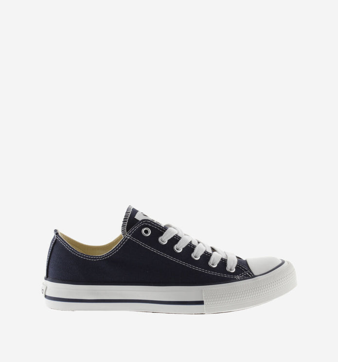 Ναυτικά μπλε (Marino) παιδικά sneakers Victoria με λευκή σόλα, λαστιχένια μύτη και λευκά κορδόνια, ιδανικά για καθημερινή χρήση. Σταράκια για αγόρι κορίτσι μπλε χρώμα ιδανικά για βόλτα γάμο βάπτιση έξοδο