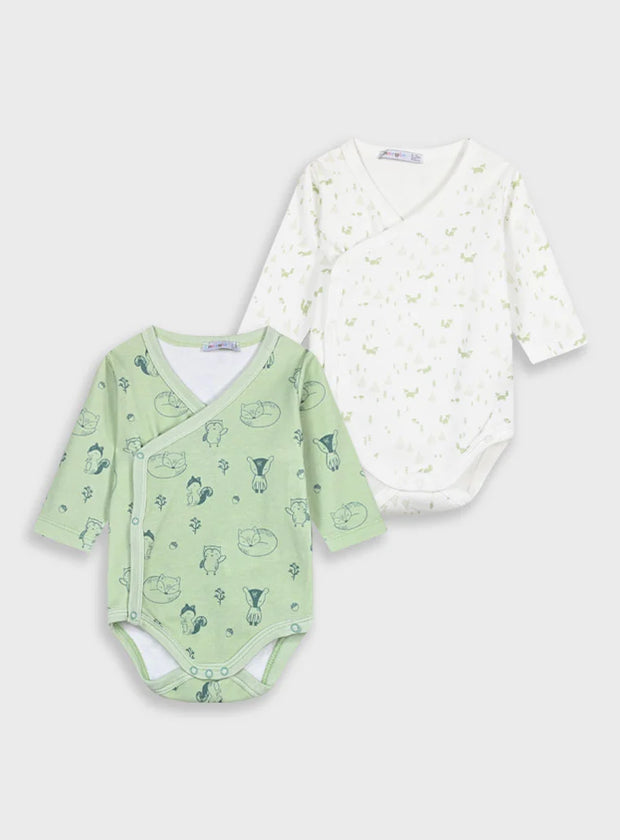 Βρεφικό φορμάκι Energiers σε σκονισμένο πράσινο με ζωάκια – λεπτομέρεια επάνω μέρους

Βρεφικό φορμάκι Energiers σε σκονισμένο πράσινο – λεπτομέρεια σχεδίων

Πίσω όψη σετ 2 τεμαχίων βρεφικών φορμάκων Energiers – πράσινο & λευκό

Σετ 2 βρεφικά φορμάκια Energiers σκονισμένο πράσινο – μπροστινή όψη