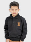 Αγόρι φοράει μαύρο μακρυμάνικο polo Energiers με στάμπα 