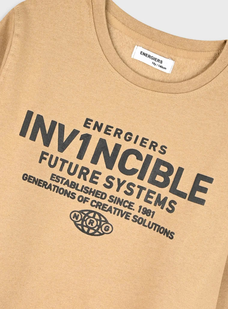 Energiers παιδικό σετ για αγόρι με μπεζ μπλούζα Invincible και μαύρο παντελόνι φόρμας