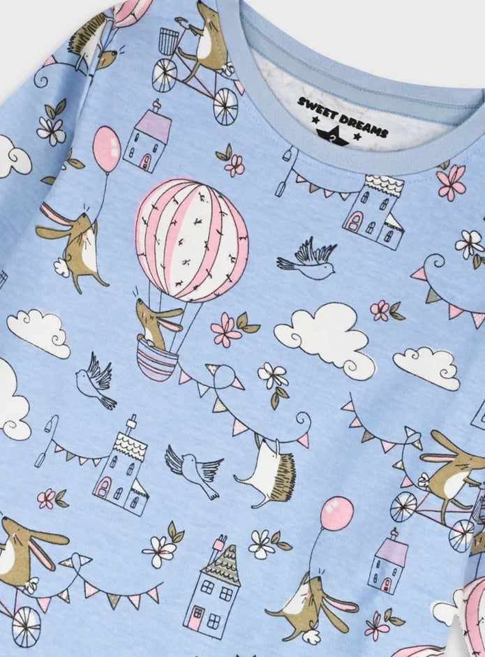 Sweet Dreams παιδική πιτζάμα γαλάζια με σχέδια αερόστατα, ζωάκια και μπαλόνια – λεπτομέρεια