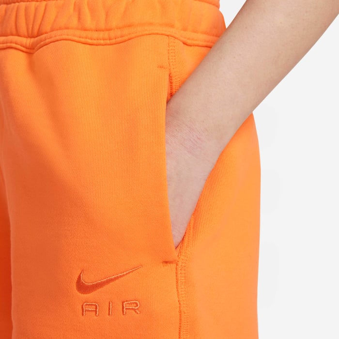 Nike παιδικό πορτοκαλί σορτσάκι Air με ελαστική μέση και πίσω τσέπη με φερμουάρ