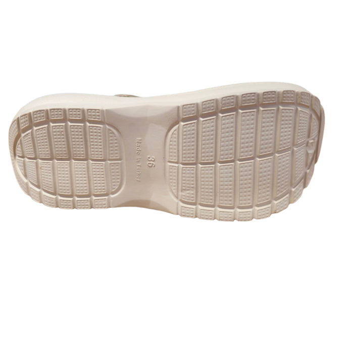 Παιδικές εκρού παντόφλες Twingo με πλατφόρμα, γκρι λουράκι και μεταλλικά charms crocs
