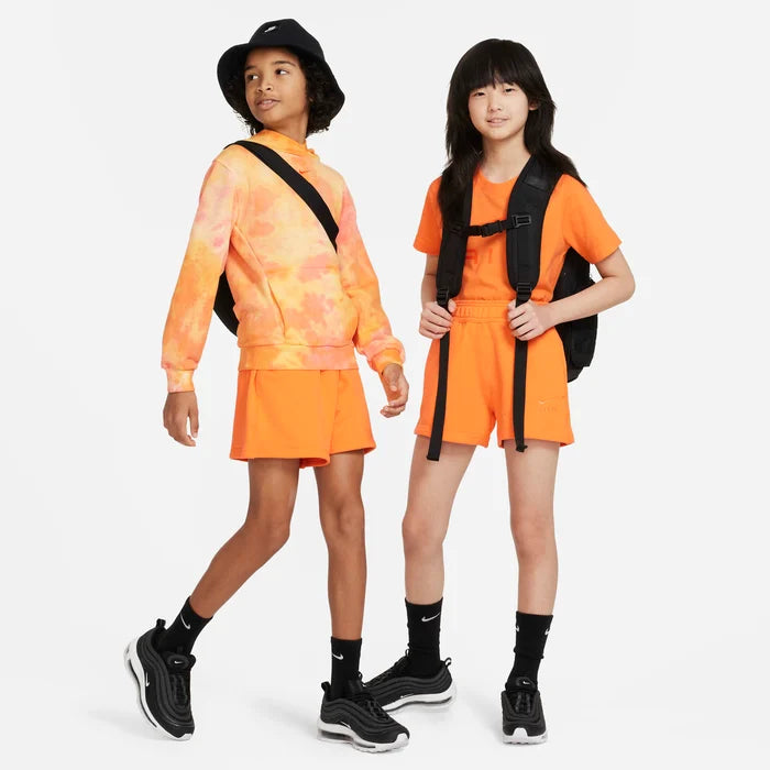 Nike παιδικό πορτοκαλί σορτσάκι Air με ελαστική μέση και πίσω τσέπη με φερμουάρ