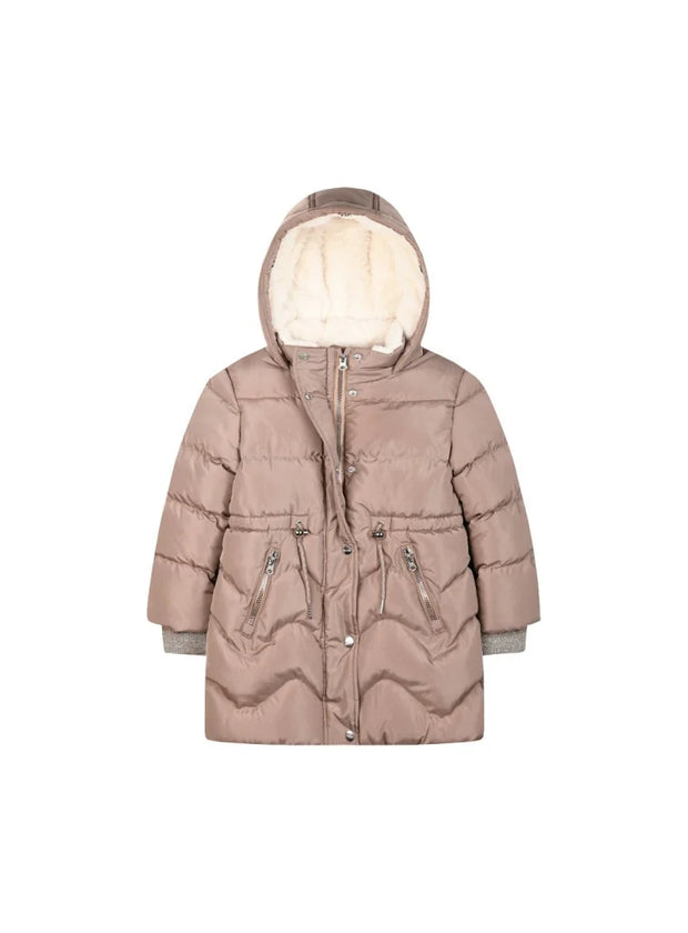 Παιδικό μακρύ μπουφάν parka Energiers σε ταμπά χρώμα με κουκούλα και αποσπώμενη γούνα – μπροστινή όψη.