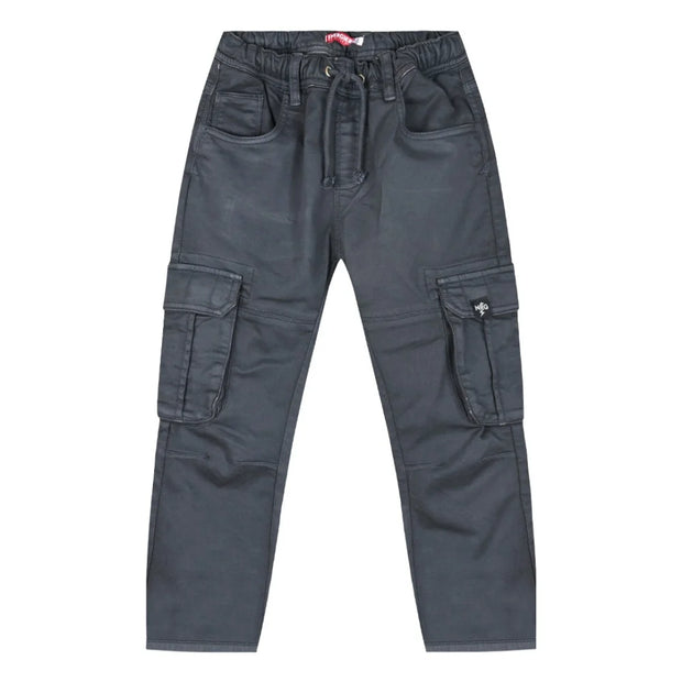 Μαύρο παιδικό cargo παντελόνι με τσέπες και λάστιχο στη μέση, μπροστινή όψη.